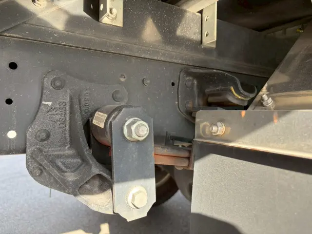 いすゞ エルフ 2RG-NPR88AN(2WD)の写真35