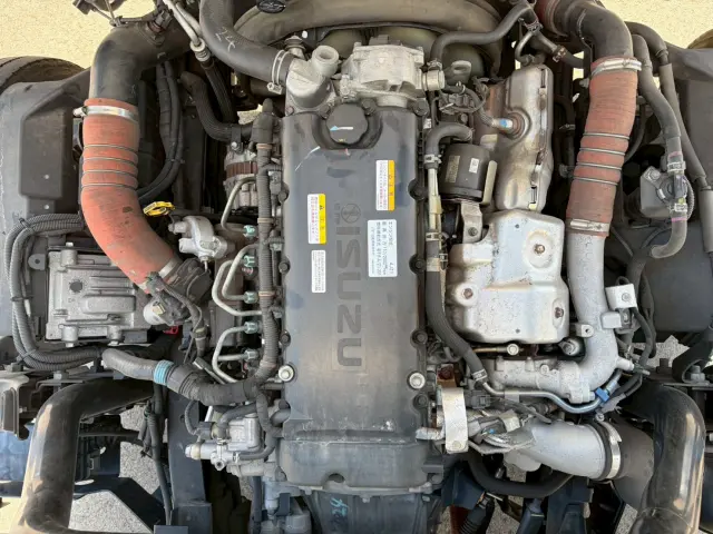 いすゞ エルフ 2RG-NPR88AN(2WD)の写真38