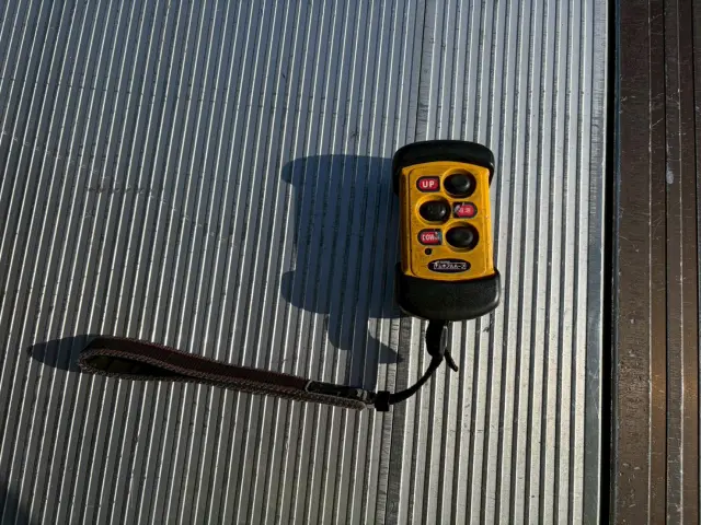 いすゞ エルフ 2RG-NPR88AN(2WD)の写真49