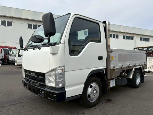 いすゞ エルフ BKG-NJR85AN(2WD)の写真1