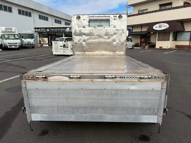 いすゞ エルフ BKG-NJR85AN(2WD)の写真12