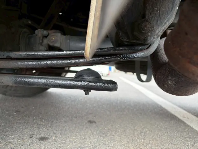 いすゞ エルフ BKG-NJR85AN(2WD)の写真27