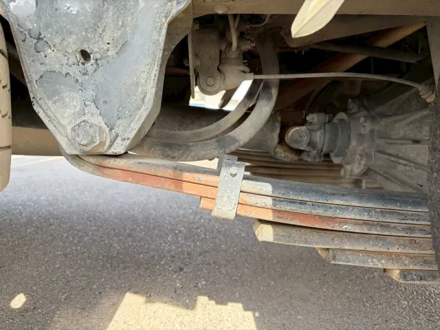 いすゞ エルフ KR-NKR81ED(2WD)の写真21