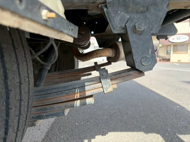 いすゞ エルフ KR-NKR81ED(2WD)の写真22