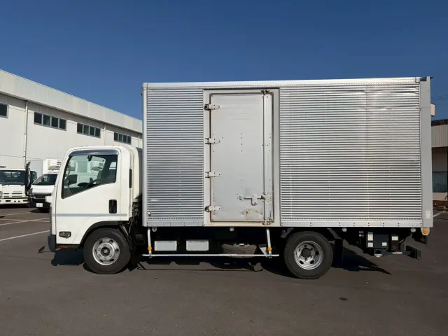 いすゞ エルフ 2RG-NPR88N(2WD)の写真6