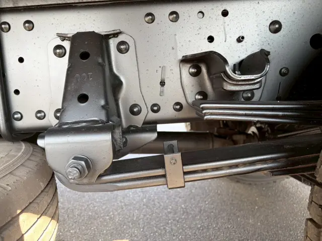 いすゞ エルフ 2RG-NPR88N(2WD)の写真23