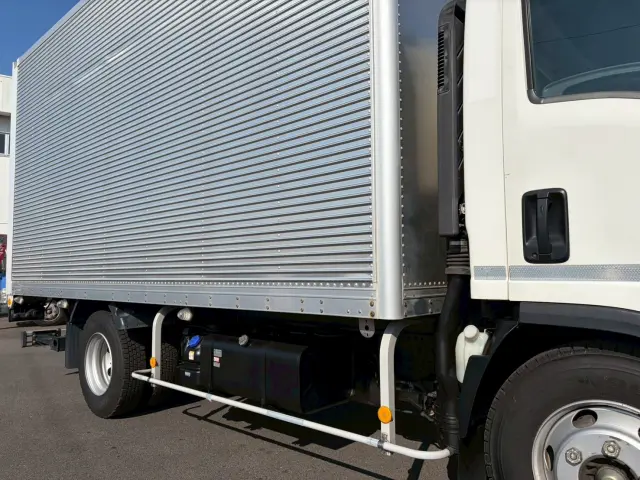 いすゞ エルフ 2RG-NPR88N(2WD)の写真27