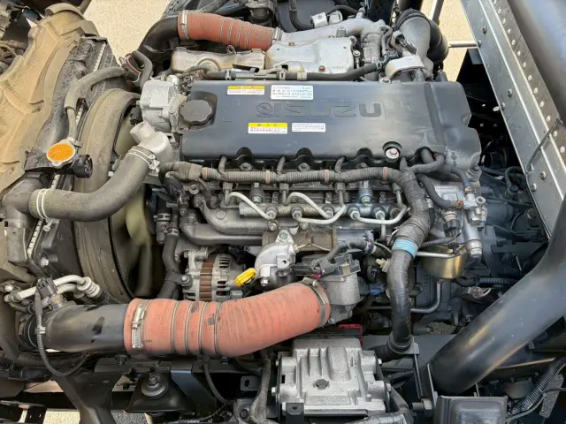 いすゞ エルフ 2RG-NPR88N(2WD)の写真33