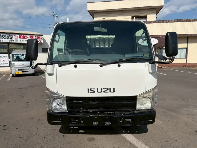 いすゞ エルフ BKG-NKR85AD(2WD)の写真4