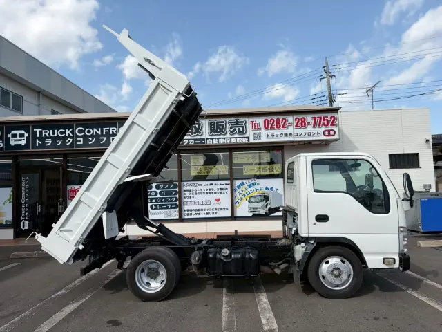 いすゞ エルフ BKG-NKR85AD(2WD)の写真10