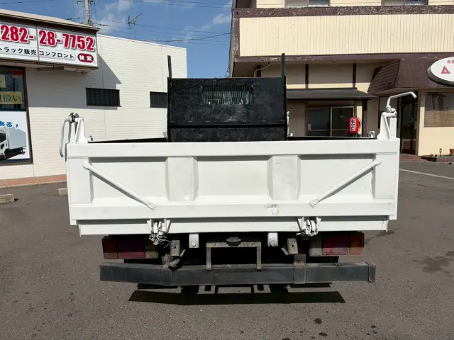 いすゞ エルフ BKG-NKR85AD(2WD)の写真11