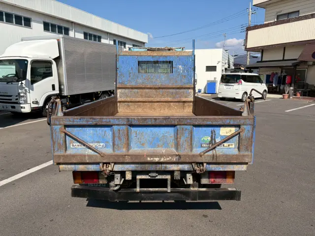 いすゞ エルフ BKG-NKR85AD(2WD)の写真12