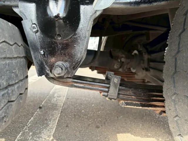 いすゞ エルフ BKG-NKR85AD(2WD)の写真19