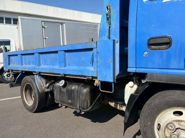 いすゞ エルフ BKG-NKR85AD(2WD)の写真22