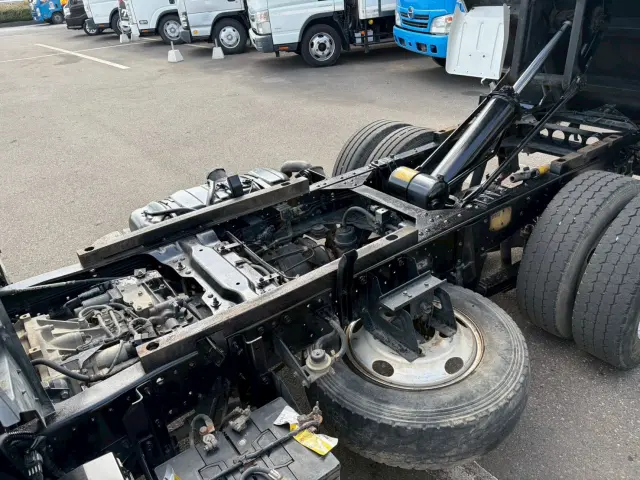 いすゞ エルフ BKG-NKR85AD(2WD)の写真26