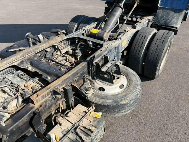 いすゞ エルフ BKG-NKR85AD(2WD)の写真27