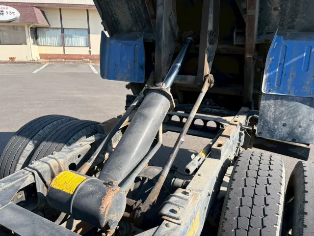 いすゞ エルフ BKG-NKR85AD(2WD)の写真28