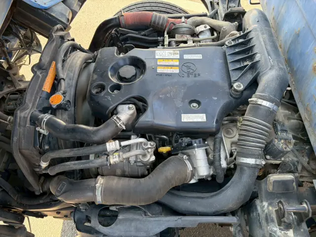 いすゞ エルフ BKG-NKR85AD(2WD)の写真35