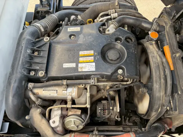 いすゞ エルフ BKG-NKR85AD(2WD)の写真35