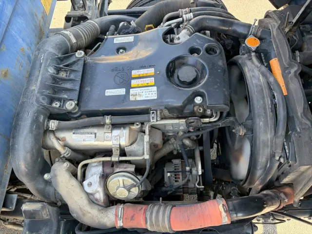 いすゞ エルフ BKG-NKR85AD(2WD)の写真36