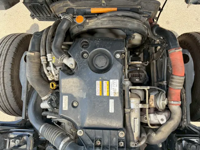 いすゞ エルフ BKG-NKR85AD(2WD)の写真36