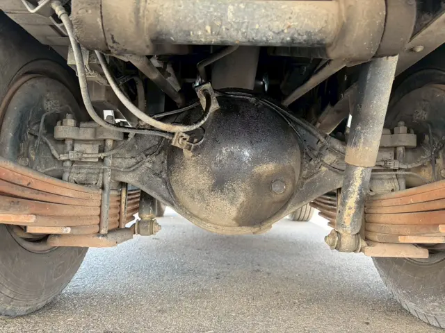 いすゞ エルフ BKG-NKR85AD(2WD)の写真45