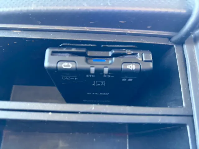 いすゞ エルフ BKG-NPR85AN(2WD)の写真10