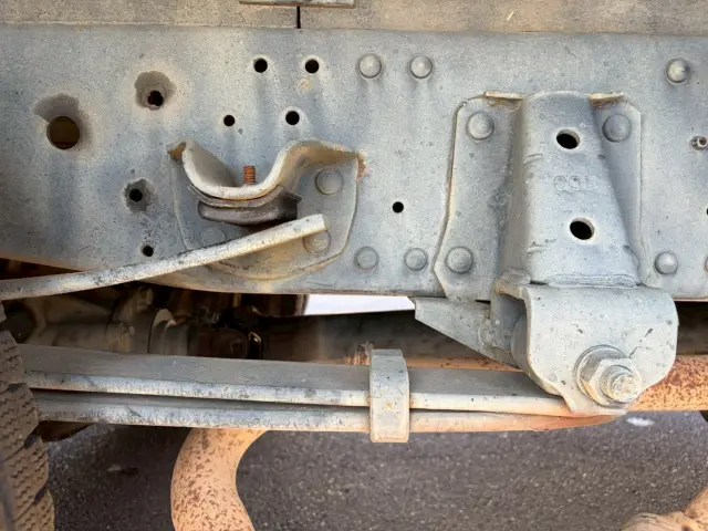 いすゞ エルフ BKG-NPR85AN(2WD)の写真27