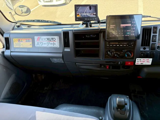 いすゞ エルフ BKG-NPR85AN(2WD)の写真44