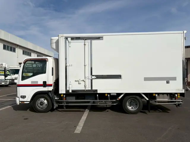 いすゞ エルフ TPG-NPR85AN(2WD)の写真6