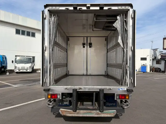 いすゞ エルフ TPG-NPR85AN(2WD)の写真15