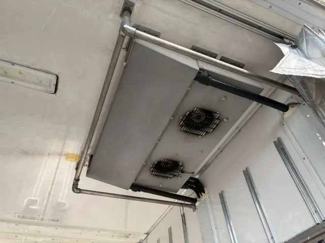 いすゞ エルフ TPG-NPR85AN(2WD)の写真16