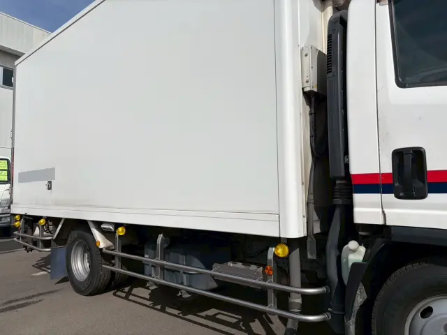 いすゞ エルフ TPG-NPR85AN(2WD)の写真25