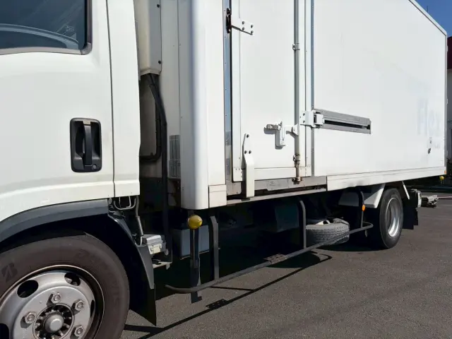 いすゞ エルフ TKG-NPR85AN(2WD)の写真16