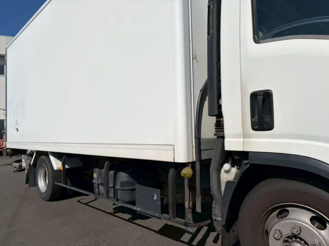 いすゞ エルフ TKG-NPR85AN(2WD)の写真24