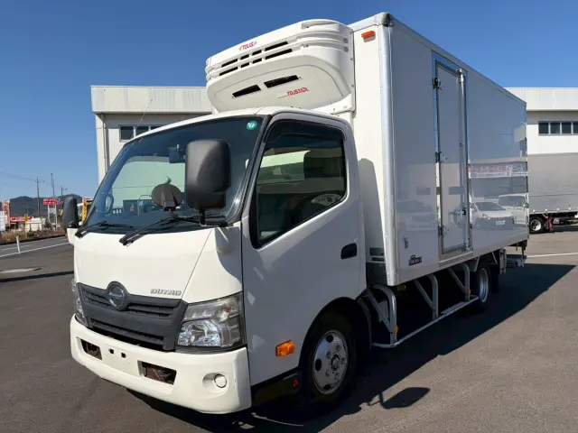 日野 デュトロ TKG-XZU710M(2WD)の写真2