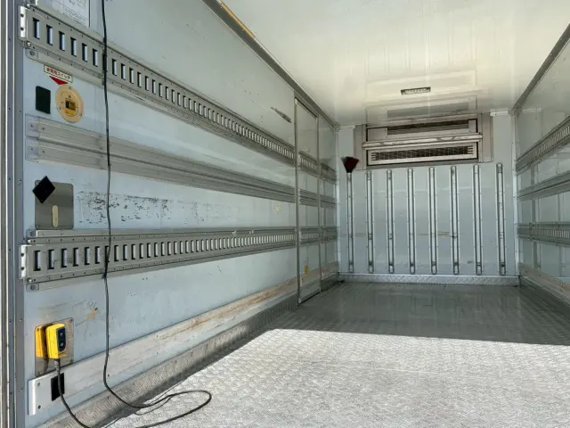 日野 デュトロ TKG-XZU710M(2WD)の写真16