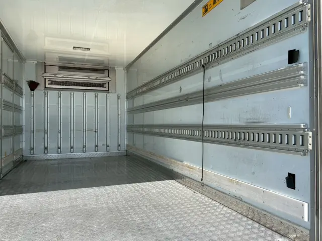 日野 デュトロ TKG-XZU710M(2WD)の写真17