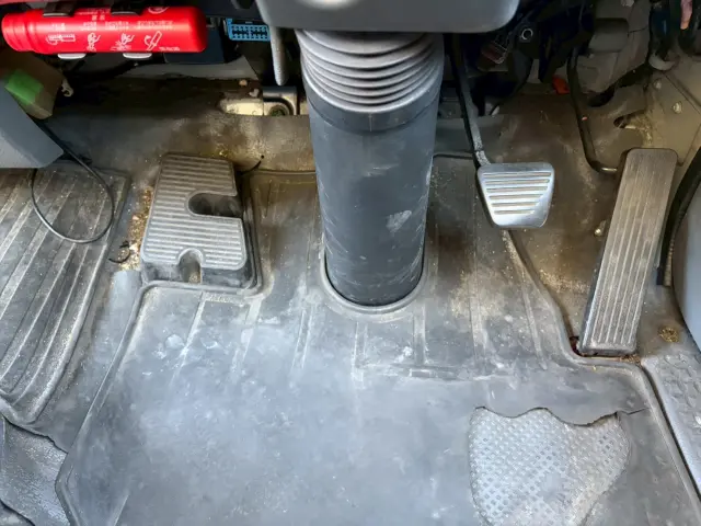 いすゞ エルフ TKG-NPR85AN(2WD)の写真39