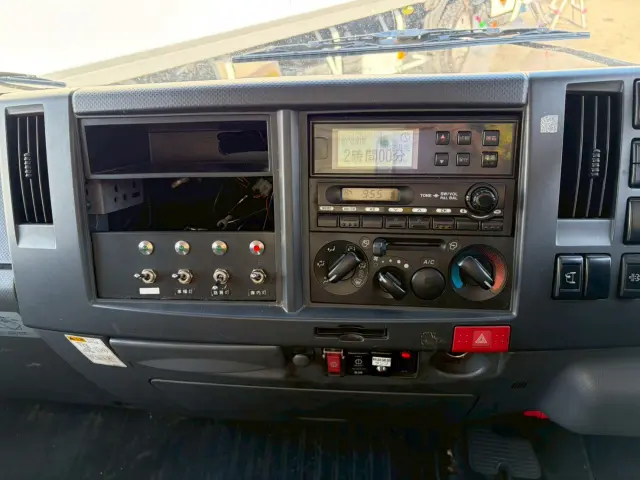 いすゞ エルフ TKG-NPR85AN(2WD)の写真41