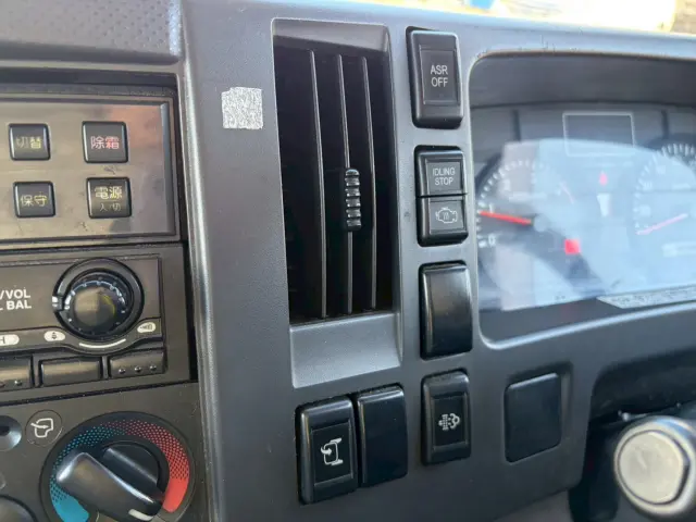 いすゞ エルフ TKG-NPR85AN(2WD)の写真45