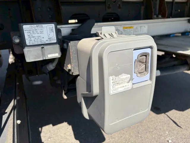 いすゞ フォワード TKG-FRR90S2(2WD)の写真22