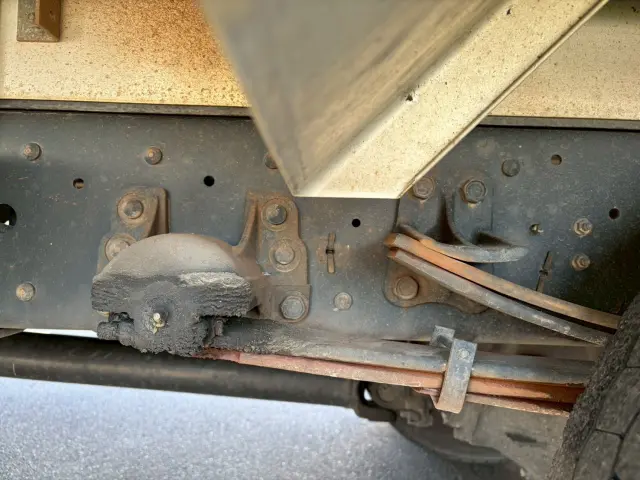 いすゞ フォワード TKG-FRR90S2(2WD)の写真25