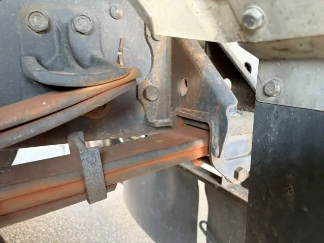 いすゞ フォワード TKG-FRR90S2(2WD)の写真27