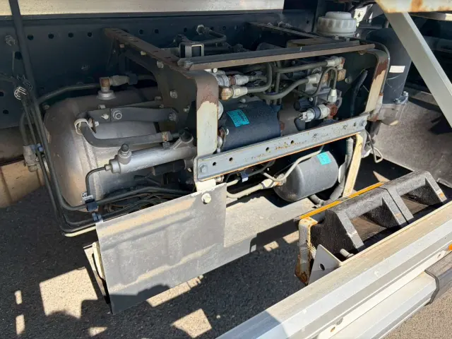 いすゞ フォワード TKG-FRR90S2(2WD)の写真29