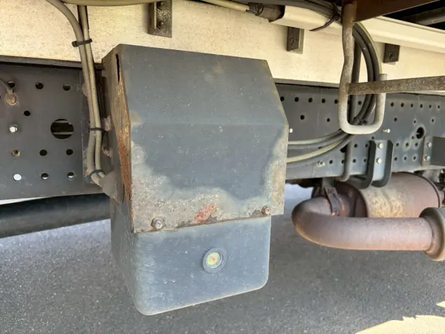 いすゞ フォワード TKG-FRR90S2(2WD)の写真31