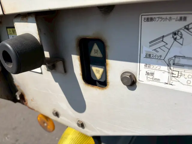 いすゞ フォワード TKG-FRR90S2(2WD)の写真34