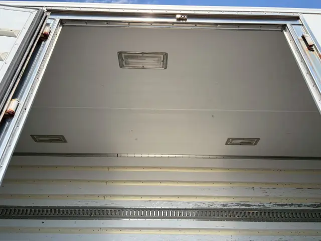 三菱 ファイター PDG-FK62FY(2WD)の写真7