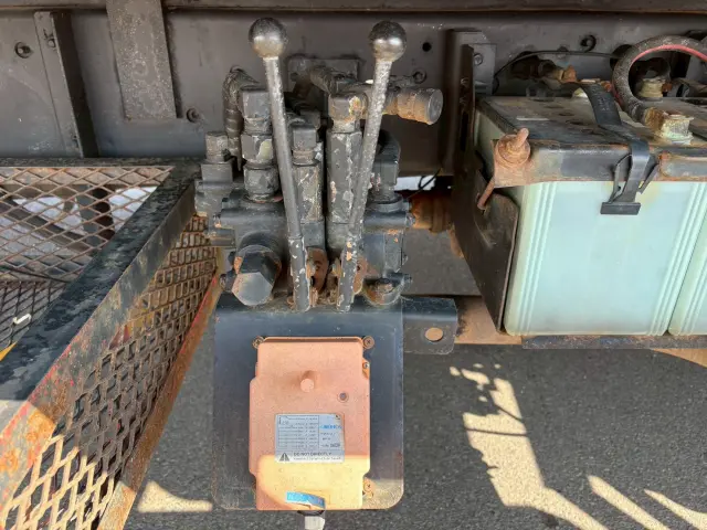 日野 レンジャー BDG-FJ7JKWA(2WD)の写真34