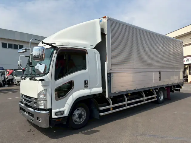 いすゞ フォワード TKG-FRR90T2(2WD)の写真2